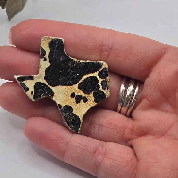 "5/$25" Handcrafted Clay Cowprint State Of Texas Muni Fridge Magnet - Picture 4 of 4